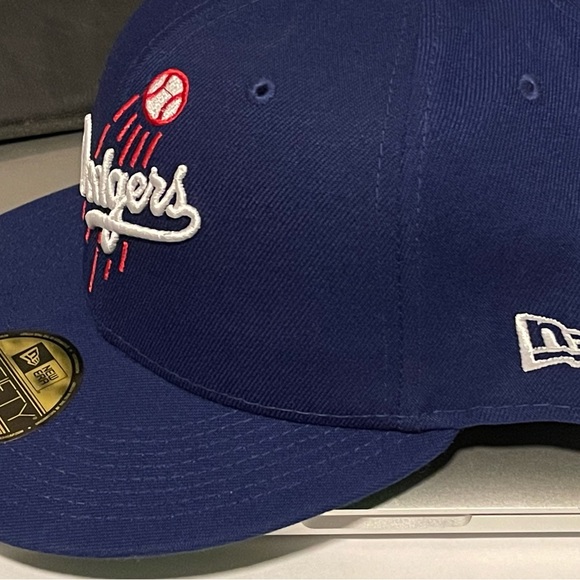 Los Angeles Dodgers Fitted Hat Palm Trees New Era 59Fifty Blue Sz 7 7/8 NEW - Picture 8 of 12